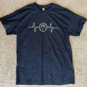 Basketball is life T-shirt size Large